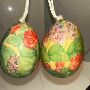 Vintage Floral Paper Mache Easter Eggs -Set of 2